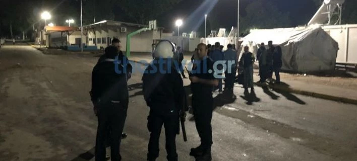 Ενταση στο κέντρο φιλοξενίας στα Διαβατά – Μαχαιρώθηκε ένας μετανάστης